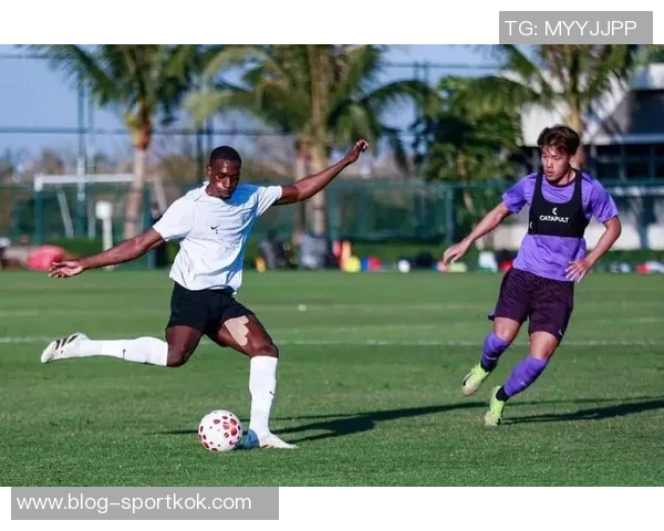 大连英博热身赛惨败首尔FC遭遇冬训首场失利球队需尽快调整状态