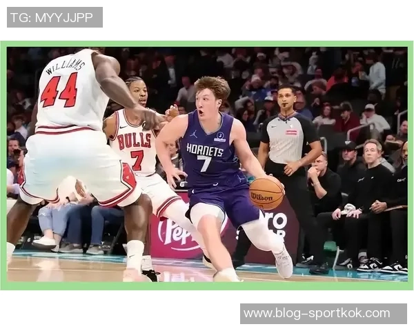 黄蜂主帅称赞克尼佩尔三分球表现展现未来潜力与成长空间